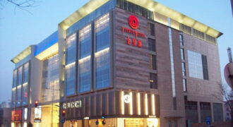 Jinbao Place Shopping Center (金宝汇购物中心)