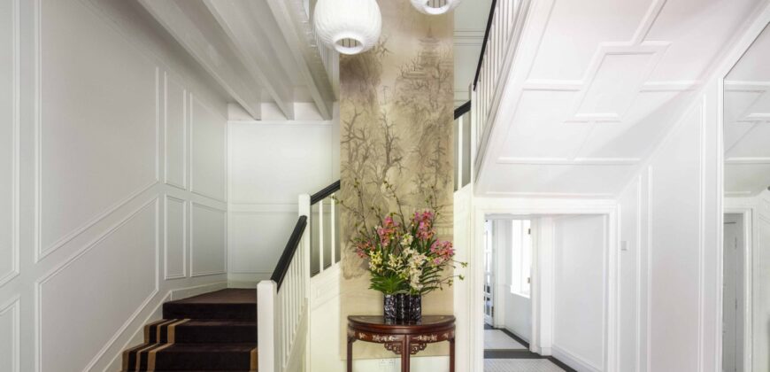 Single House Near Whitegrass Restaurant, CHIJMES